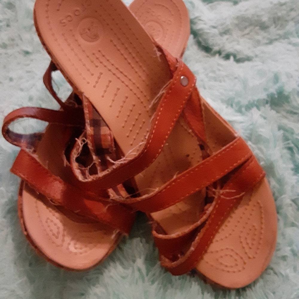 ♥️Crocs women’s sandals♥️ - Picture 3 of 5